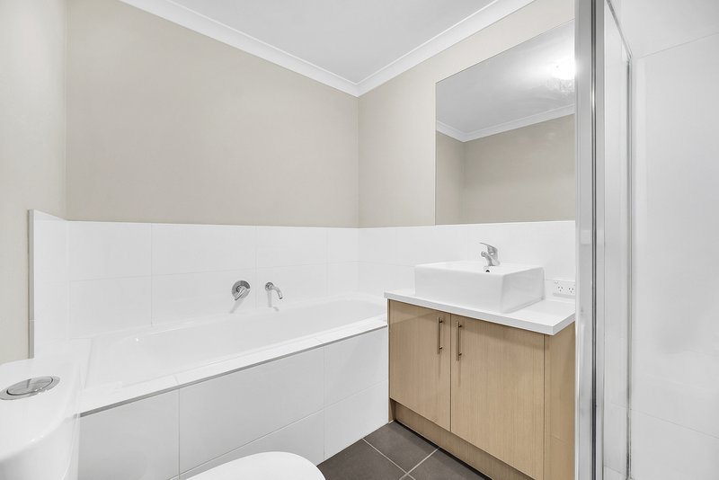 Photo - 7 Rocket Lane, Cranbourne North VIC 3977 - Image 10