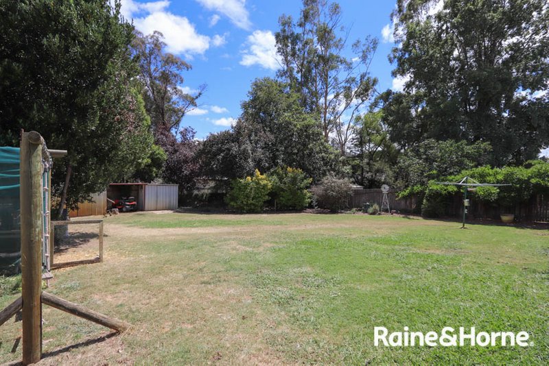 Photo - 7 Rockley Street, Perthville NSW 2795 - Image 4