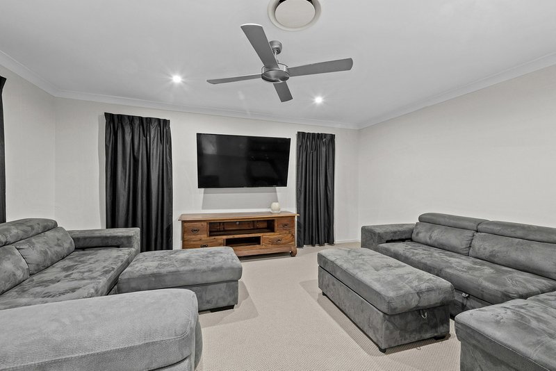 Photo - 7 Rolland Pde , Warner QLD 4500 - Image 7