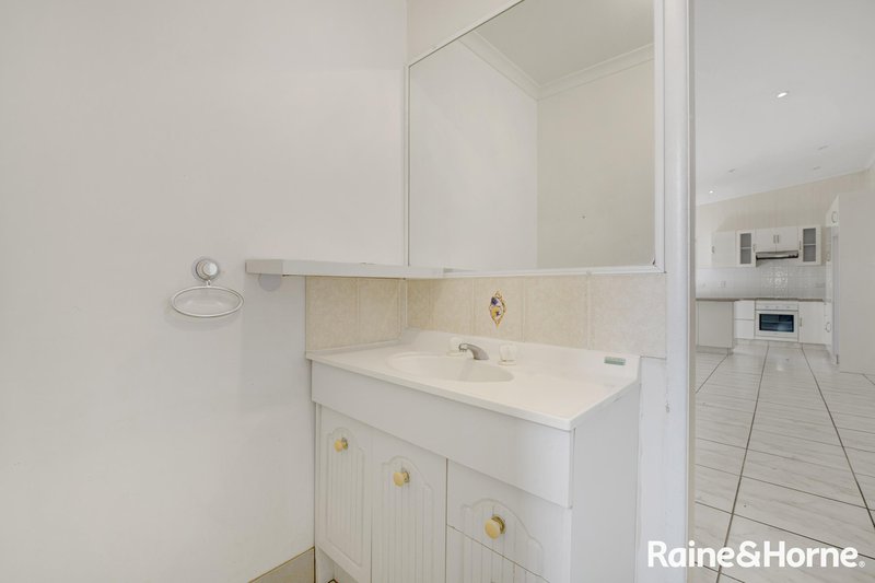 Photo - 7 Rollo Street, Gladstone Central QLD 4680 - Image 16