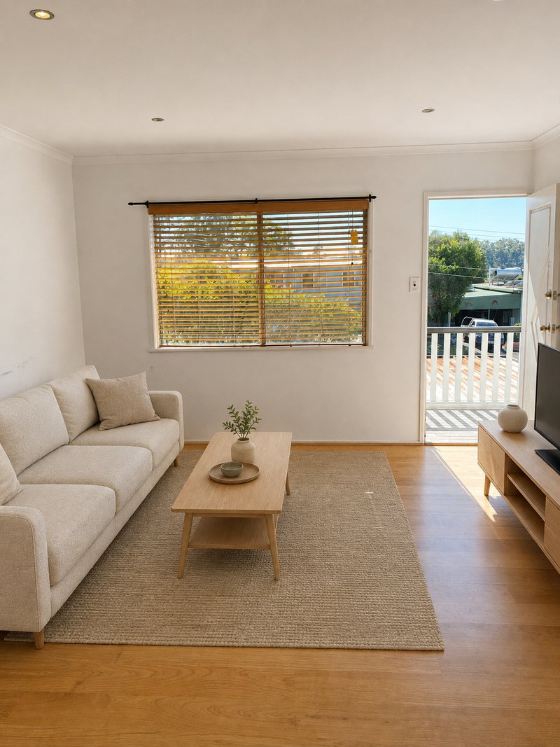 Photo - 7 Romilda Street, Woodridge QLD 4114 - Image 2