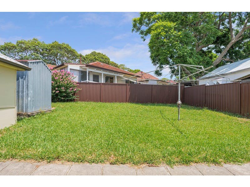 Photo - 7 Romilly Street, Riverwood NSW 2210 - Image 8