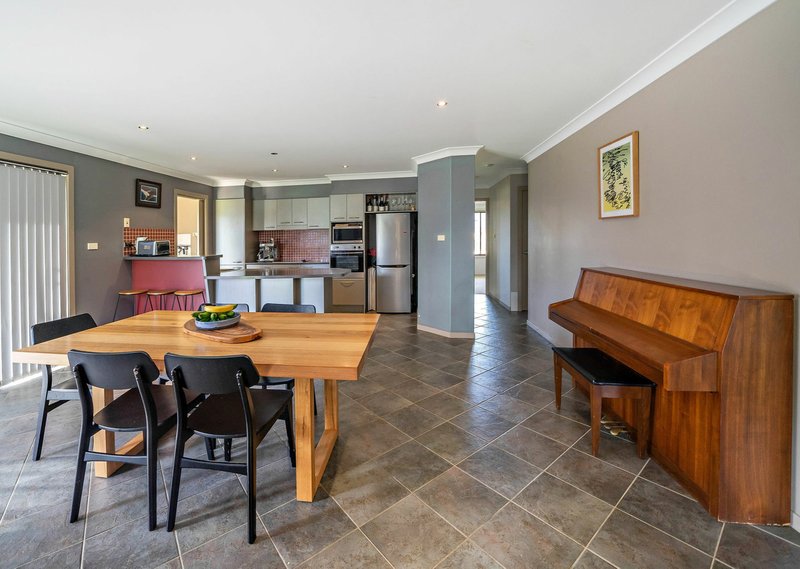 Photo - 7 Rosier Place, Old Bar NSW 2430 - Image 5