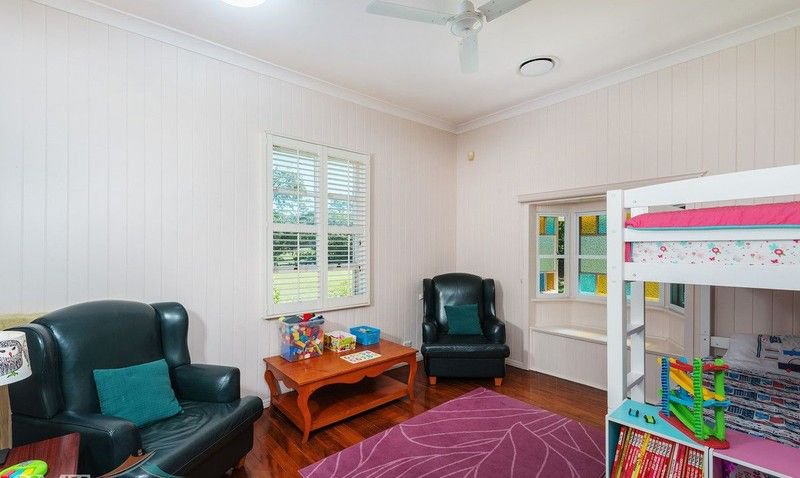 Photo - 7 Ross Street, Eagleby QLD 4207 - Image 13