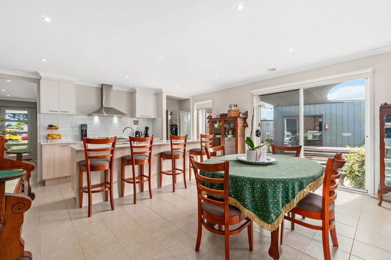 Photo - 7 Rotary Court, Sale VIC 3850 - Image 5