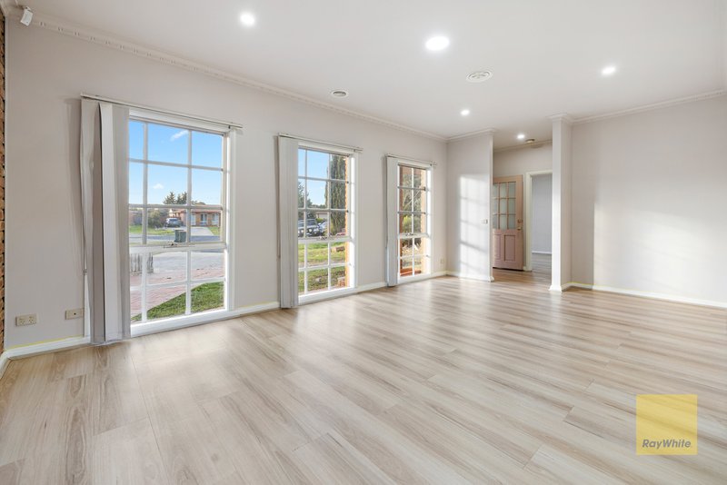 Photo - 7 Rottnest Court, Hoppers Crossing VIC 3029 - Image 6