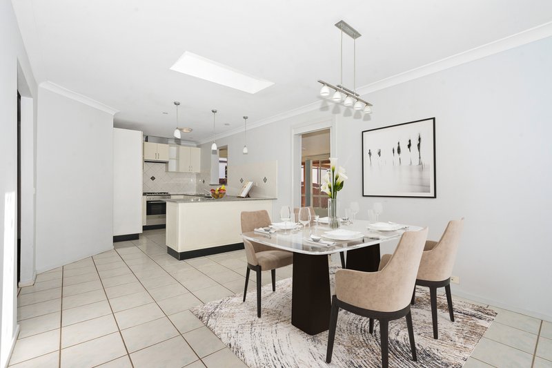 Photo - 7 Rowe Place, Doonside NSW 2767 - Image 2
