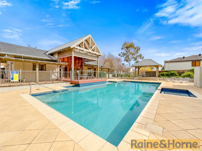 Photo - 7 Roxburgh Crescent, Stanhope Gardens NSW 2768 - Image 10