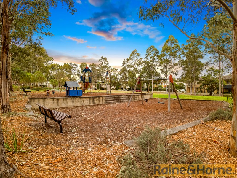 Photo - 7 Roxburgh Crescent, Stanhope Gardens NSW 2768 - Image 12