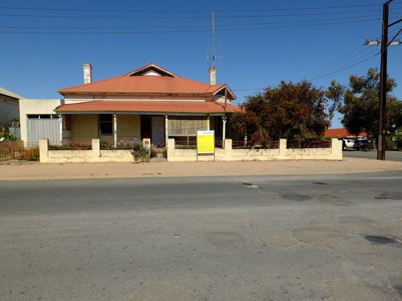 Photo - 7 Russell Street, Kadina SA 5554 - Image 2