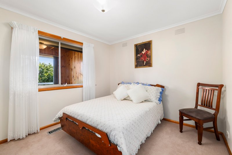 Photo - 7 Russet Court, Lalor VIC 3075 - Image 5