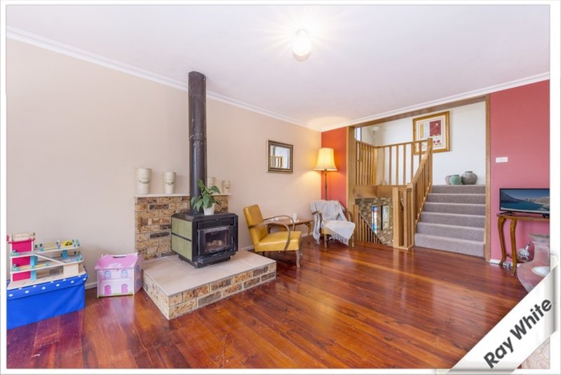 Photo - 7 Rusten Street, Karabar NSW 2620 - Image 3