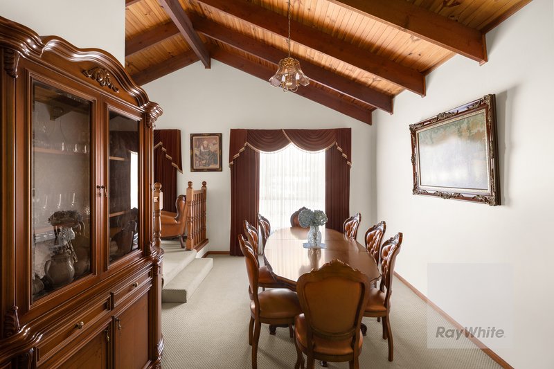 Photo - 7 Rustic Court, Thomastown VIC 3074 - Image 2