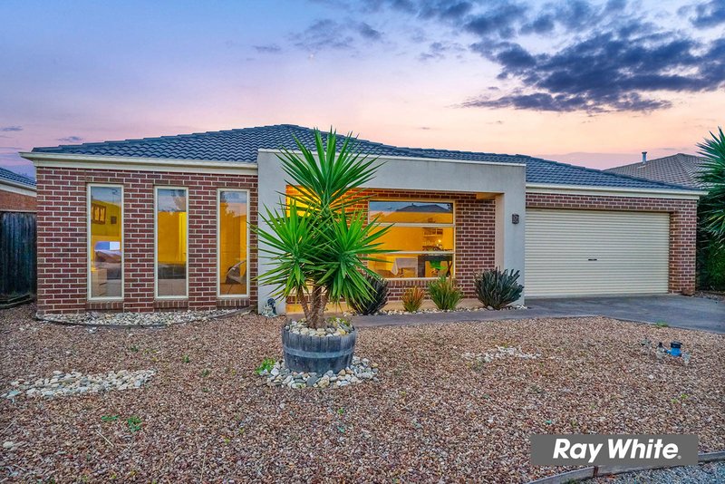 Photo - 7 Rustic Way, Tarneit VIC 3029 - Image 2