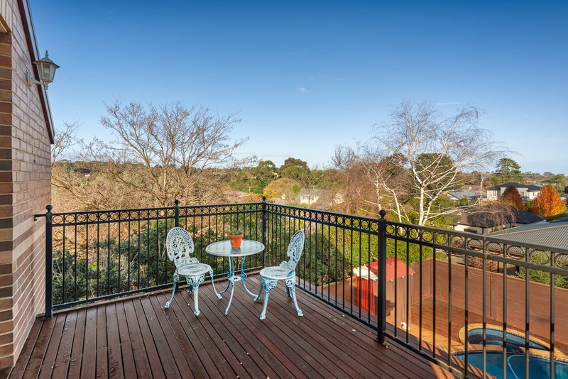 Photo - 7 Rydaldene Way, Berwick VIC 3806 - Image 18