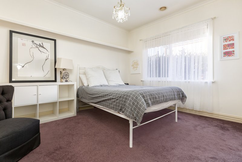 Photo - 7 Rydaldene Way, Berwick VIC 3806 - Image 20