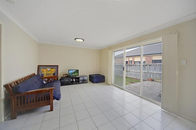 Photo - 7 Saddle Close, Currans Hill NSW 2567 - Image 5