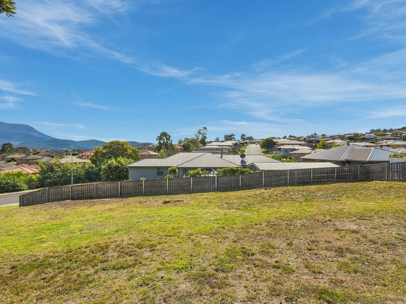 Photo - 7 Saffron Drive, Kingston TAS 7050 - Image 6