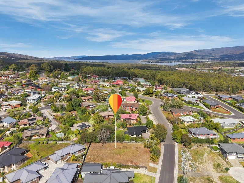 Photo - 7 Saffron Drive, Kingston TAS 7050 - Image 7