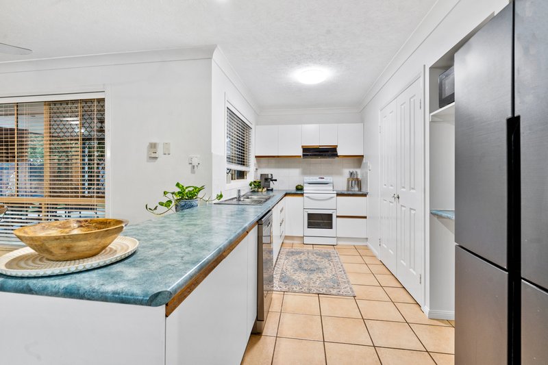 Photo - 7 Salisbury Street, Redland Bay QLD 4165 - Image 7