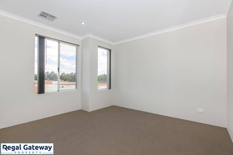 Photo - 7 Saltbush Street, Wandi WA 6167 - Image 3