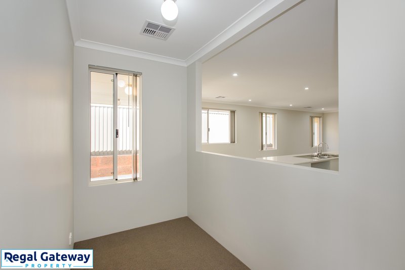 Photo - 7 Saltbush Street, Wandi WA 6167 - Image 14