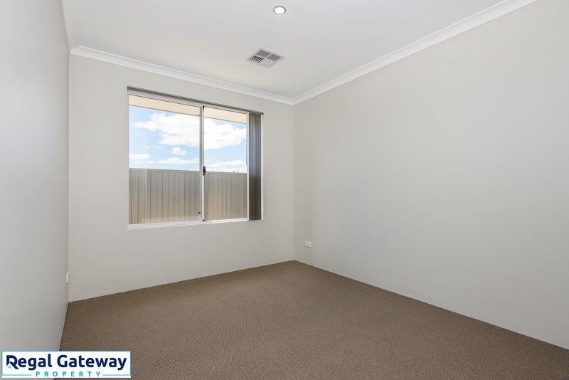 Photo - 7 Saltbush Street, Wandi WA 6167 - Image 17