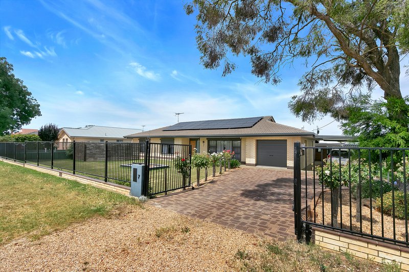 7 Samuel Road, Nuriootpa SA 5355