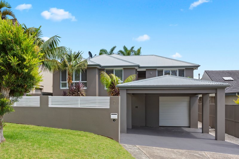 7 Sanananda Avenue, Allambie Heights NSW 2100