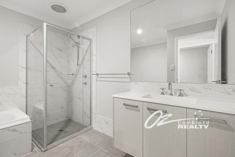 Photo - 7 Sand Drift Way, Vincentia NSW 2540 - Image 7