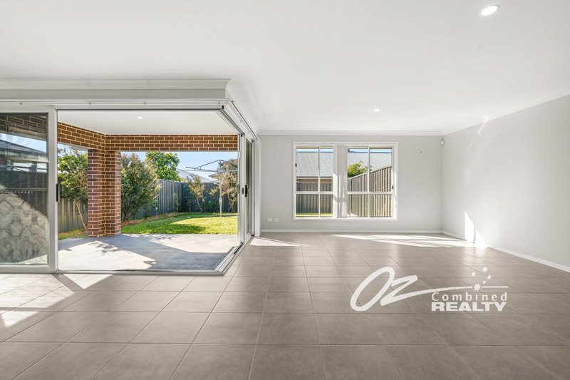 Photo - 7 Sand Drift Way, Vincentia NSW 2540 - Image 12