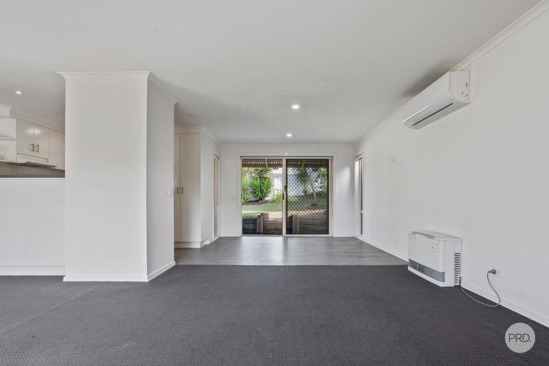 Photo - 7 Sandner Grove, Golden Square VIC 3555 - Image 4