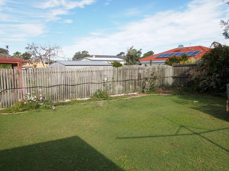 Photo - 7 Satinay St , Urangan QLD 4655 - Image 4