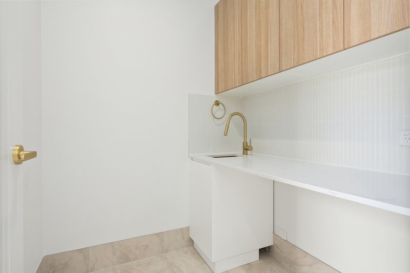 Photo - 7 Saturn Crescent, Dunmore NSW 2529 - Image 3