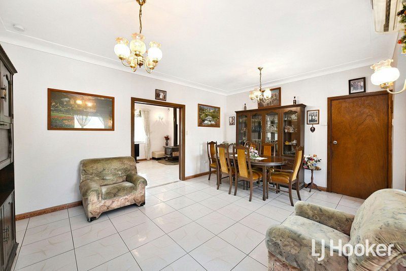 Photo - 7 Savoy Crescent, Chester Hill NSW 2162 - Image 3