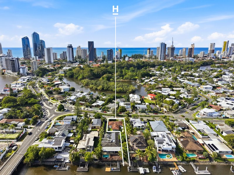 Photo - 7 Savoy Drive, Broadbeach Waters QLD 4218 - Image 13