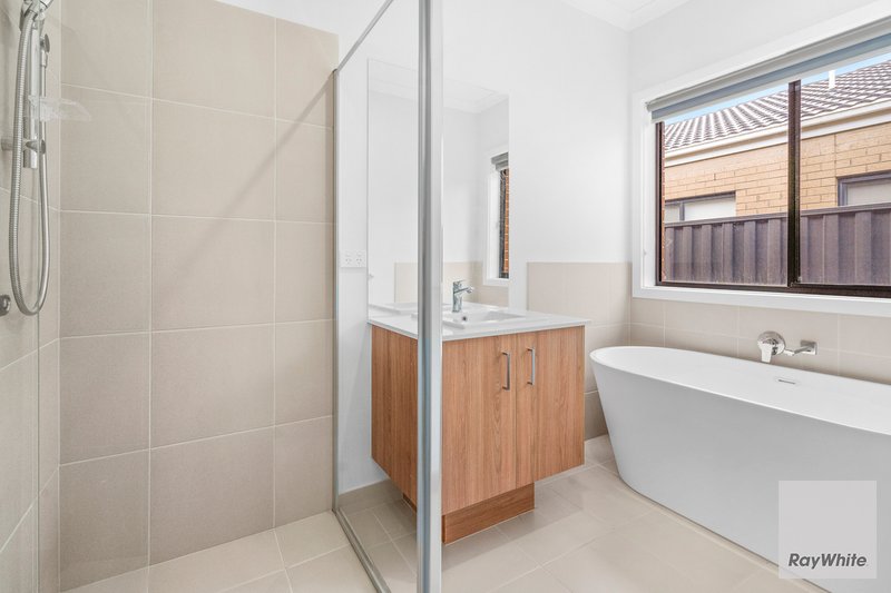 Photo - 7 Scaffidi Way, Wollert VIC 3750 - Image 8