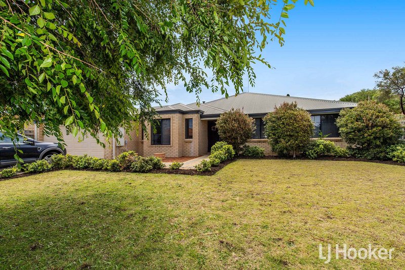 Photo - 7 Seaforth Drive, Halls Head WA 6210 - Image 12