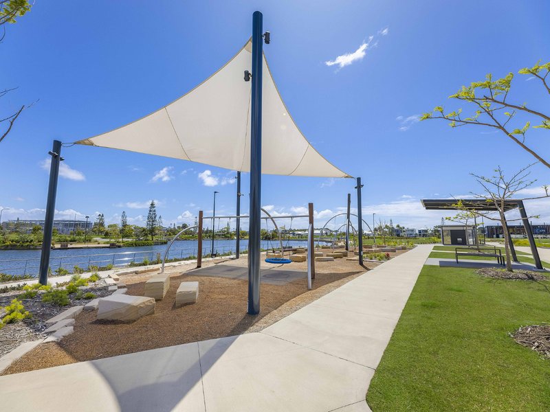 Photo - 7 Seamount Court, Pelican Waters QLD 4551 - Image 7