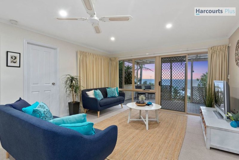 Photo - 7 Seaview Avenue, Hallett Cove SA 5158 - Image 14