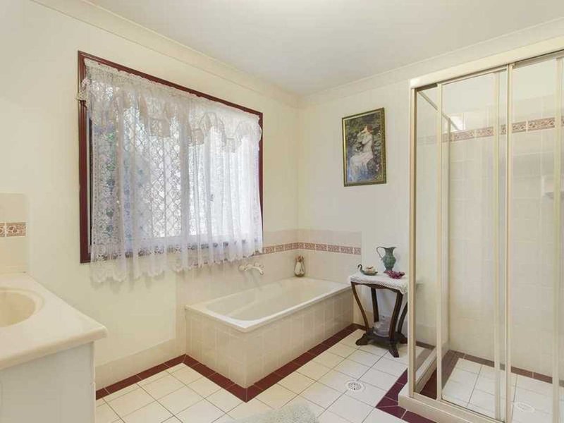 Photo - 7 Sefton Place, Robina QLD 4226 - Image 16