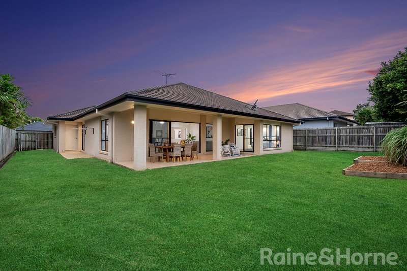 Photo - 7 Senior Close, North Lakes QLD 4509 - Image 2