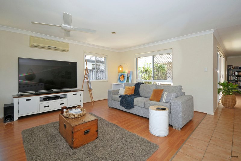 Photo - 7 Seville Circuit, Burleigh Waters QLD 4220 - Image 6