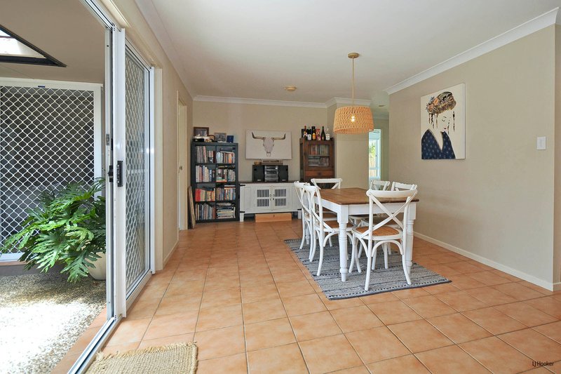 Photo - 7 Seville Circuit, Burleigh Waters QLD 4220 - Image 13