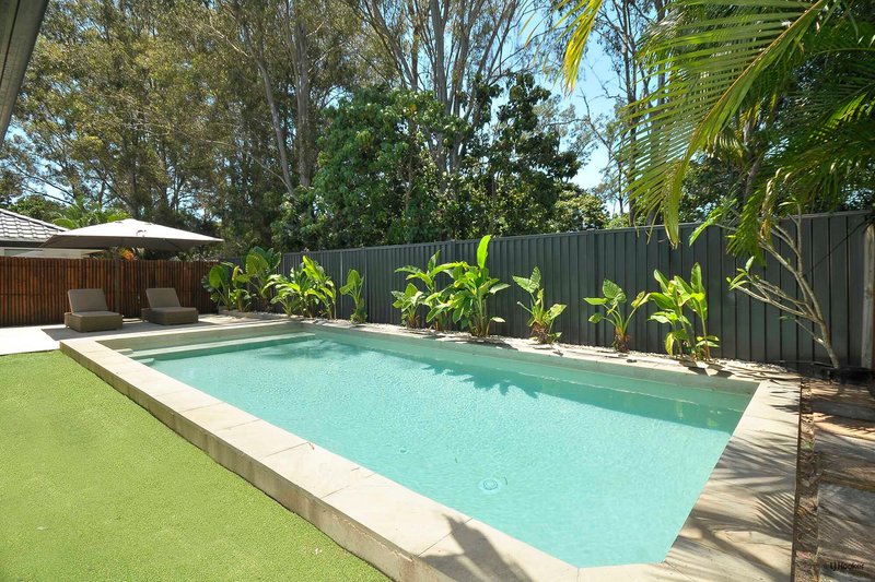 Photo - 7 Seville Circuit, Burleigh Waters QLD 4220 - Image 16