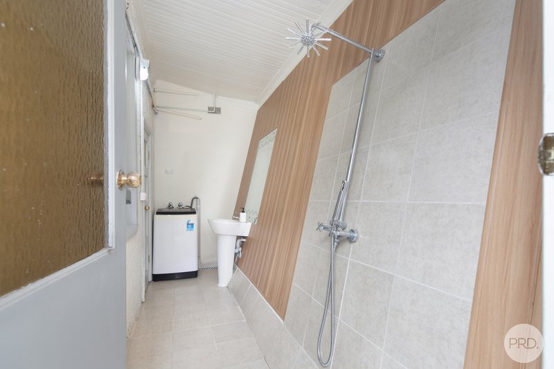 Photo - 7 Seymour Crescent, Soldiers Hill VIC 3350 - Image 12