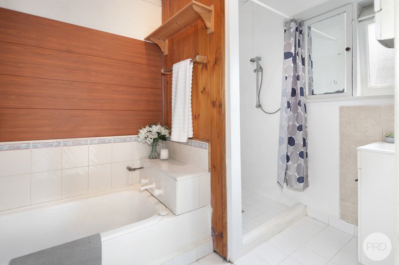 Photo - 7 Seymour Crescent, Soldiers Hill VIC 3350 - Image 13