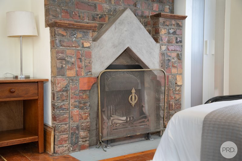 Photo - 7 Seymour Crescent, Soldiers Hill VIC 3350 - Image 23