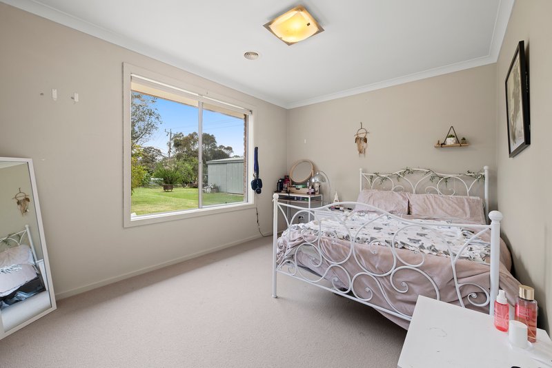 Photo - 7 Shakespere Street, Heathcote VIC 3523 - Image 13