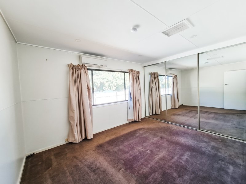 Photo - 7 Shaw Crescent, Mount Isa QLD 4825 - Image 8